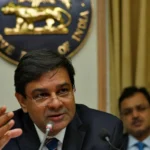 India's Central Bank Holds Interest Rates Steady Amid Global Market Volatility