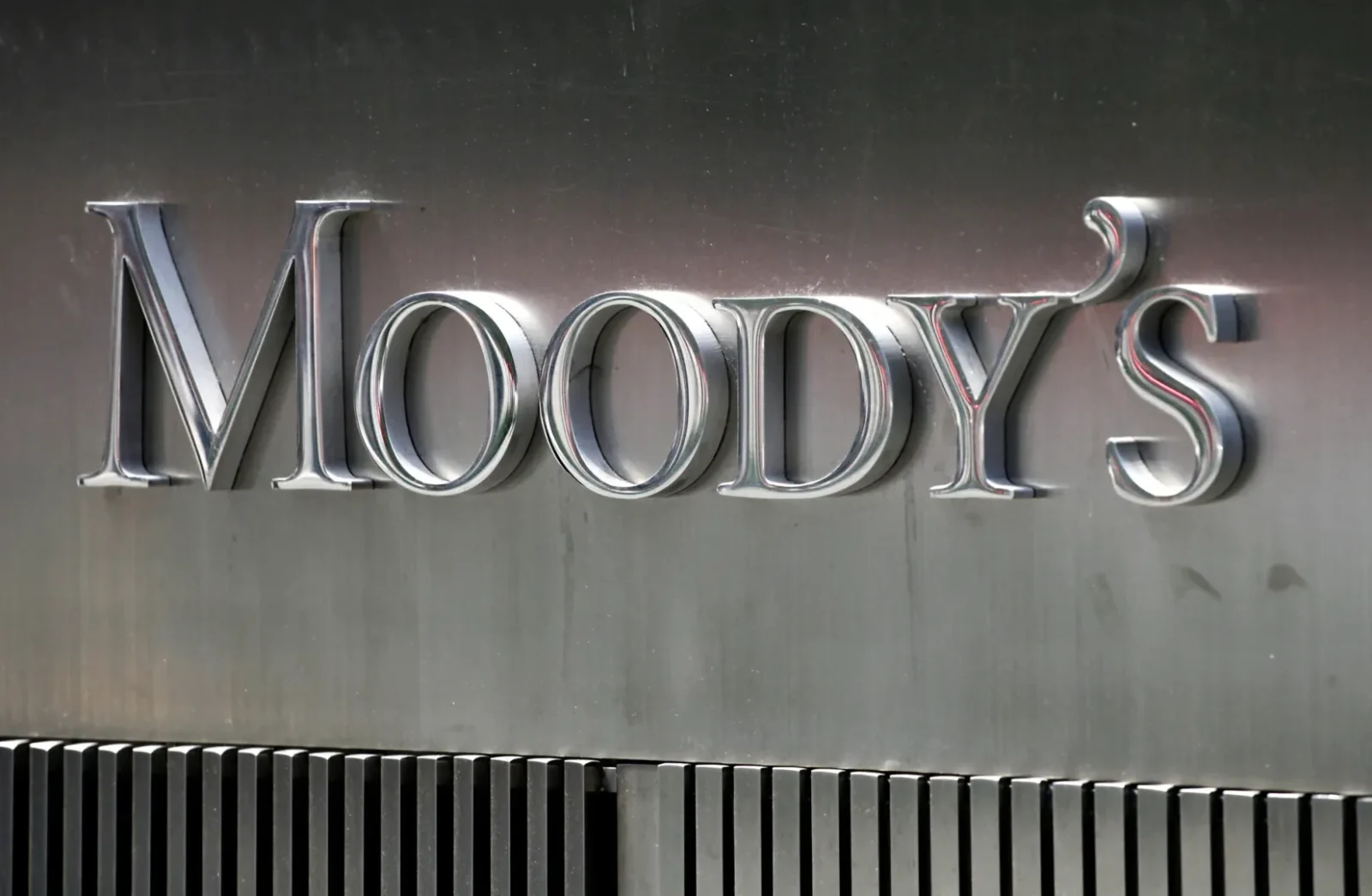 Moody’s Downgrades US Credit Rating, Amplifying Fiscal Concerns in Washington
