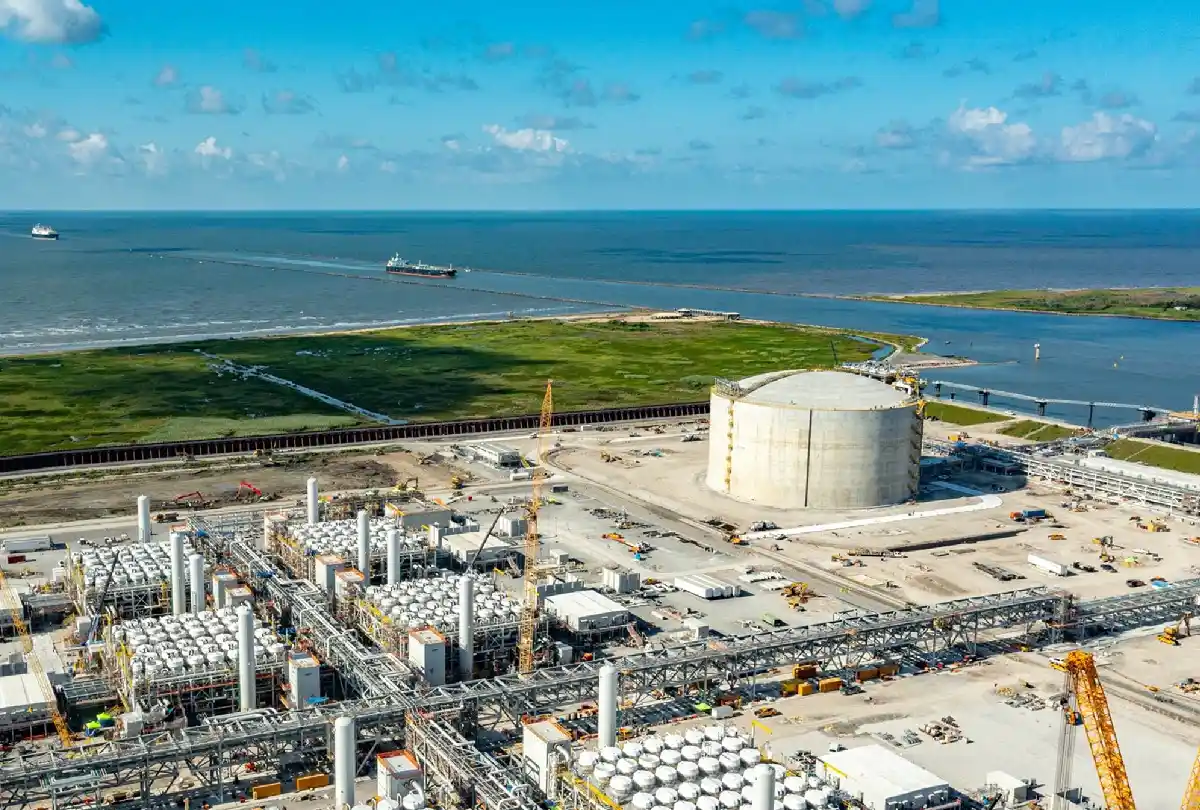 Venture Global's Calcasieu Pass LNG facility earns investment-grade 'BBB-' rating from S&P, signaling strong growth in U.S. LNG infrastructure