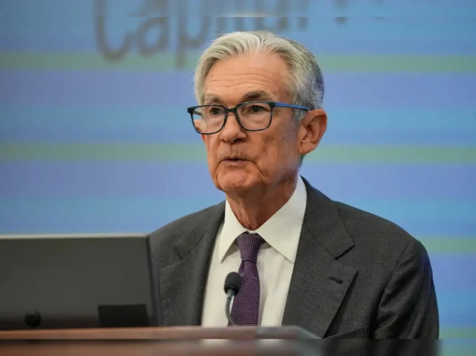 Fed Leaves Rates Steady Amidst Trump Pressure