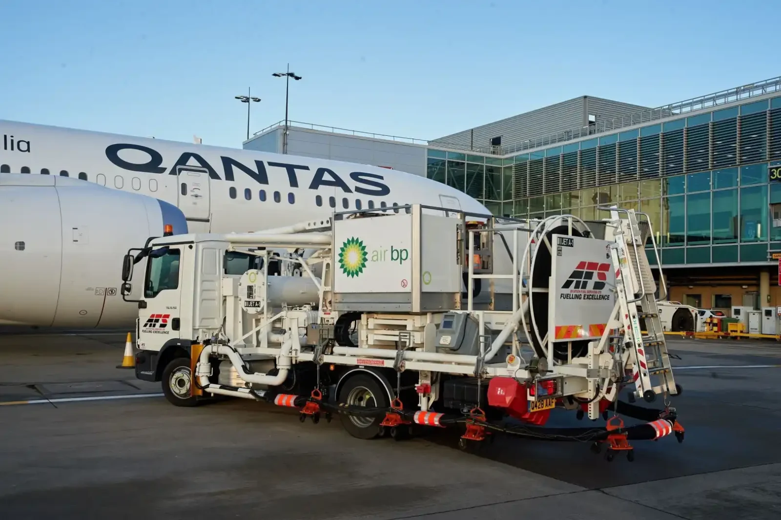 Qantas Escalates Sustainable Aviation Fuel Investment as Global Aviation Industry Targets Net-Zero Emissions by 2050