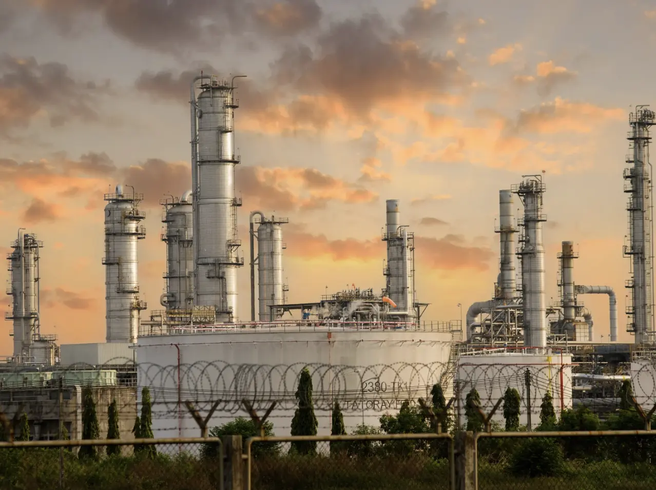 Oil Shock From Iran War Puts S&P 500 Earnings Growth at Risk, Goldman Sachs Warns